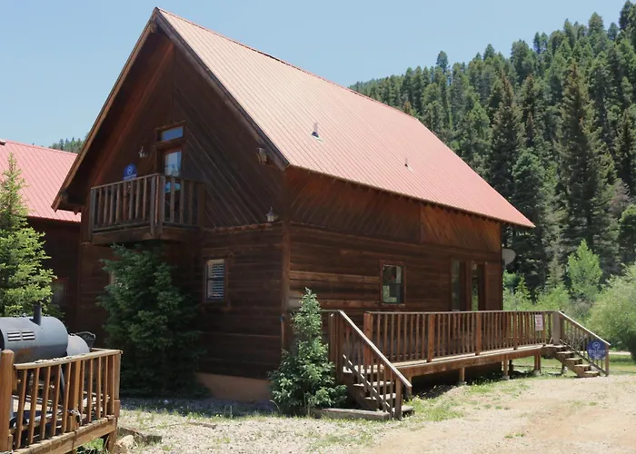 Beaver Lodge On The River - On The River - Near Copper Chair Lift - Wifi - Cable - Walk To Main Street - Grill - Wood Burning Fi
