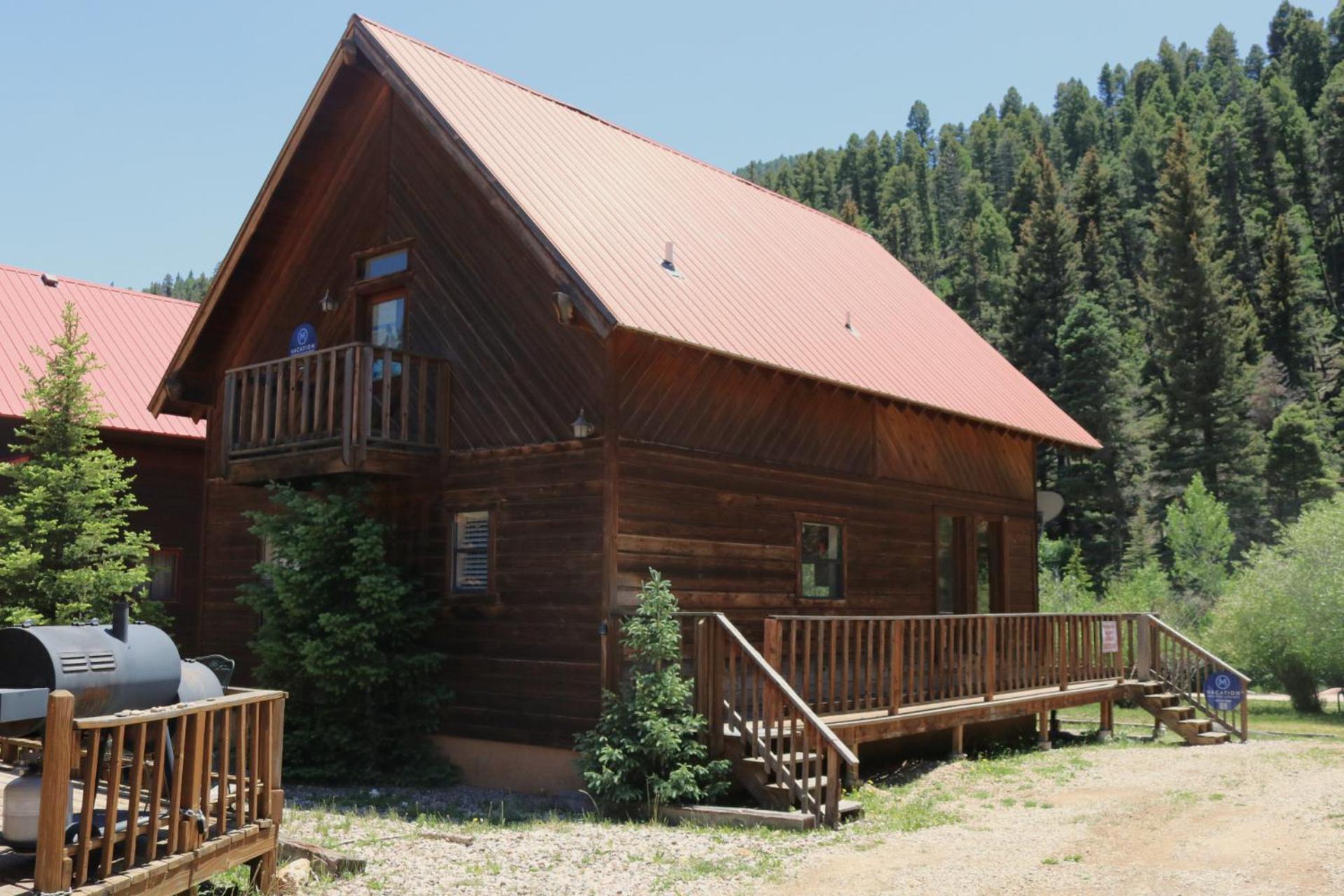 Beaver On The River - On The River - Near Copper Chair Lift - Wifi - Cable - Walk To Main Street - Grill - Wood Burning Fi Ferienhaus