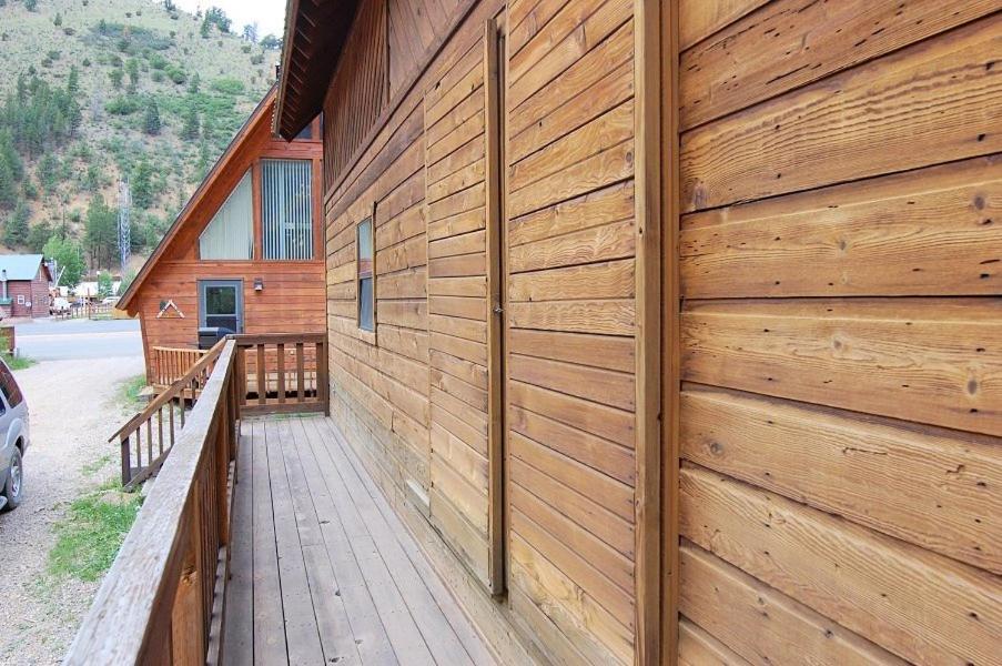 Beaver On The River - On The River - Near Copper Chair Lift - Wifi - Cable - Walk To Main Street - Grill - Wood Burning Fi Ferienhaus Red River